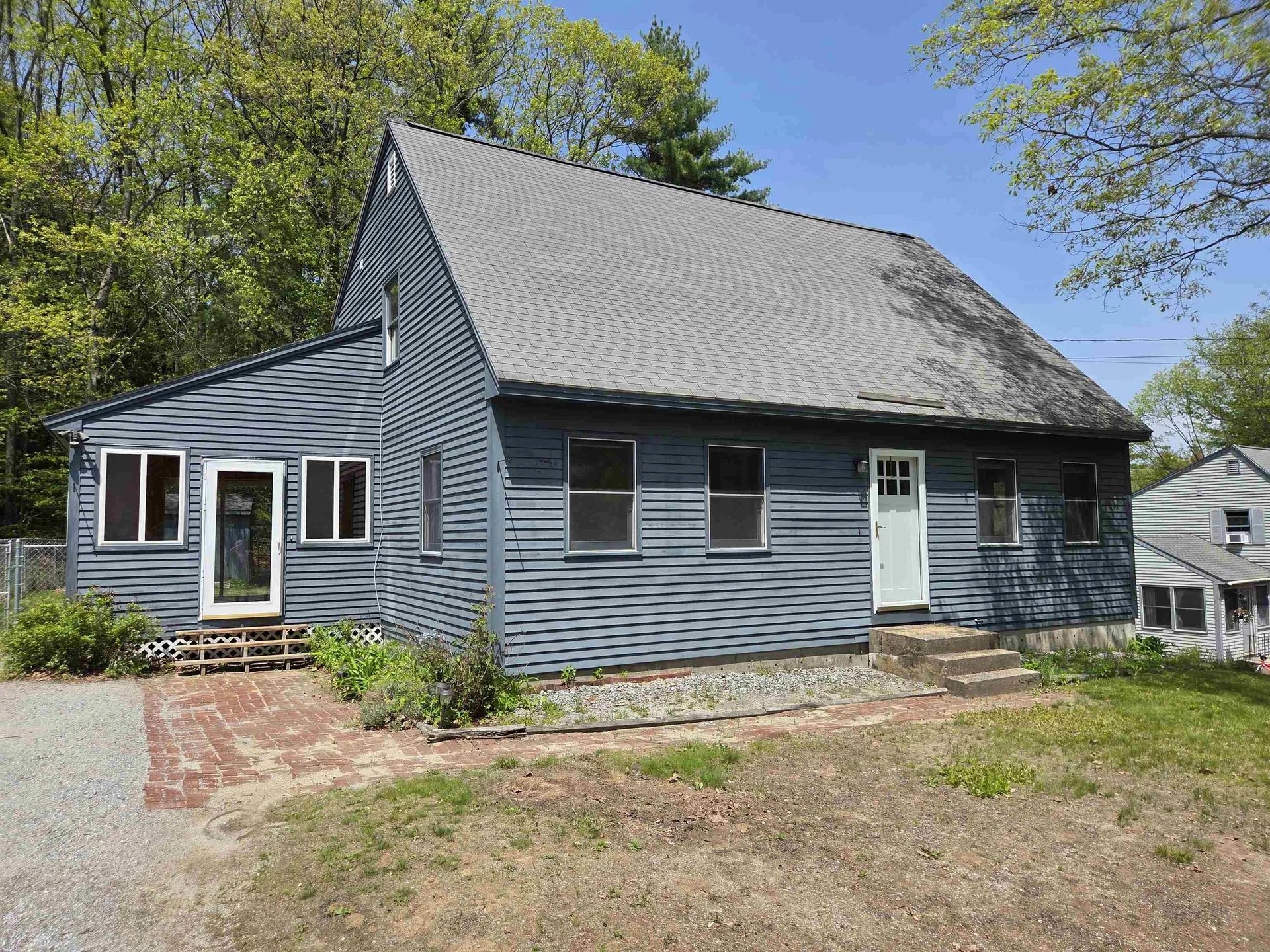 71 Myrtle Street Hillsborough NH 03244