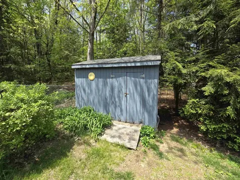 71 Myrtle Street Hillsborough NH 03244