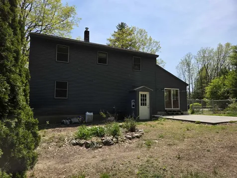71 Myrtle Street Hillsborough NH 03244