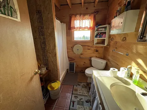 168 Ponemah Path Newark VT 05871