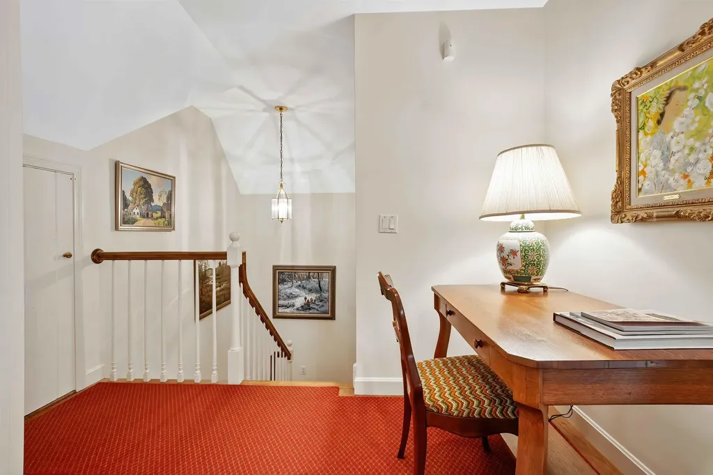 986 Lakeshore Drive New London NH 03257