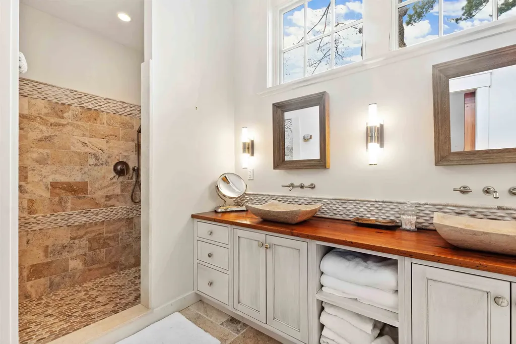 6 Lake Avenue Newbury NH 03255