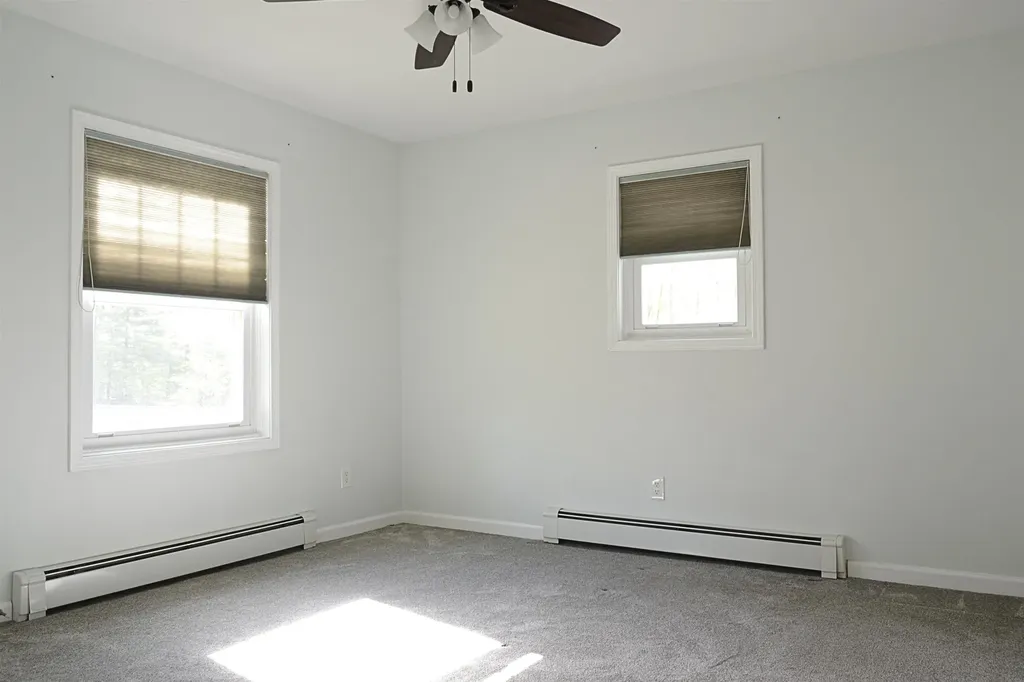 30 Acorn Drive Winchester NH 03470