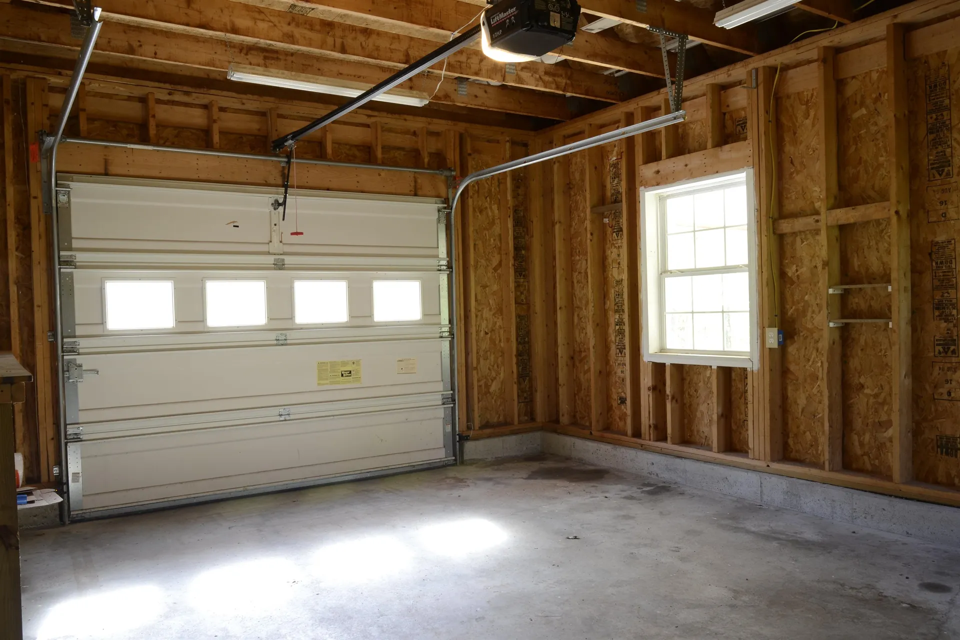 30 Acorn Drive Winchester NH 03470