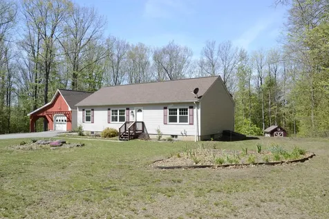 30 Acorn Drive Winchester NH 03470