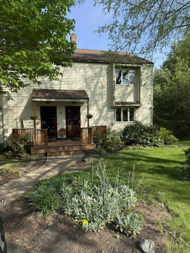 4 Rocco Drive Derry NH 03038