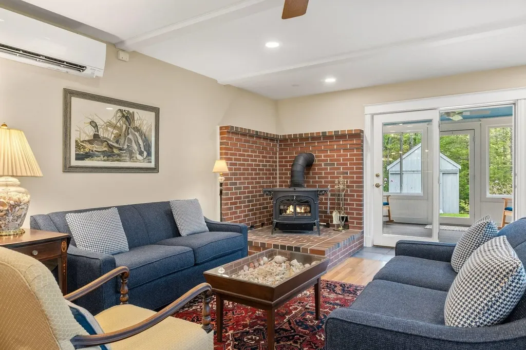 51 Sandy Brook Drive Durham NH 03824