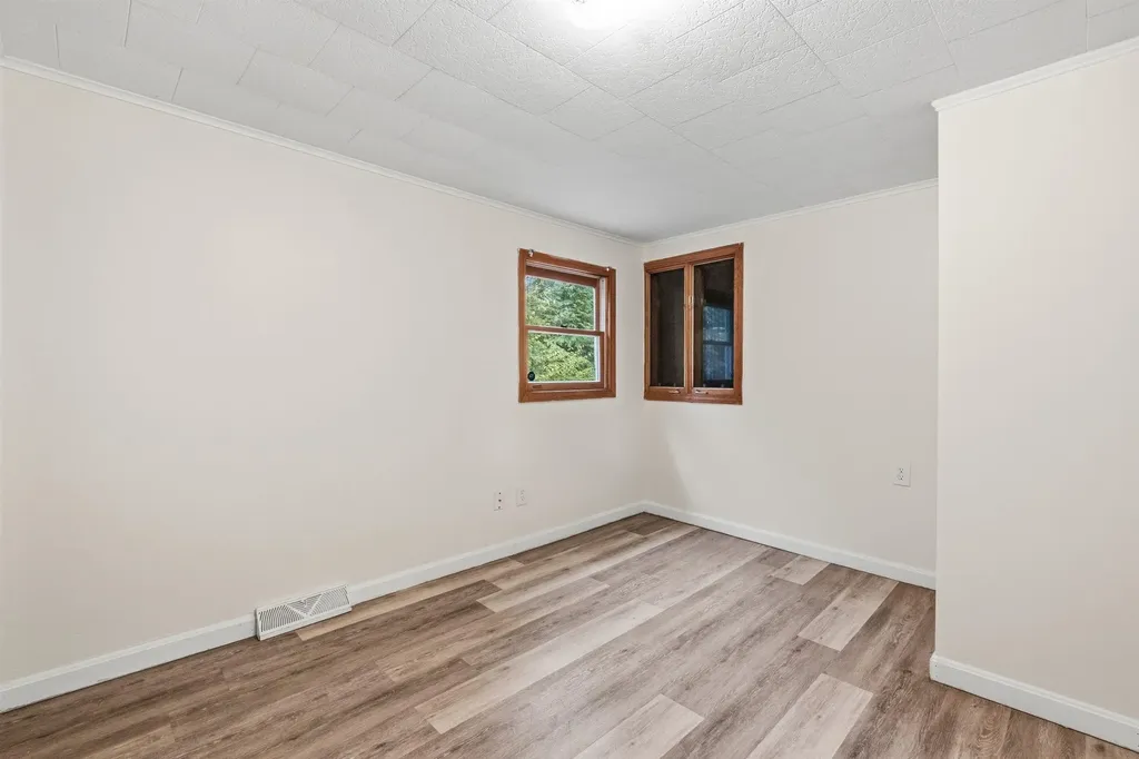 111 Fox Drive Gilmanton NH 03237