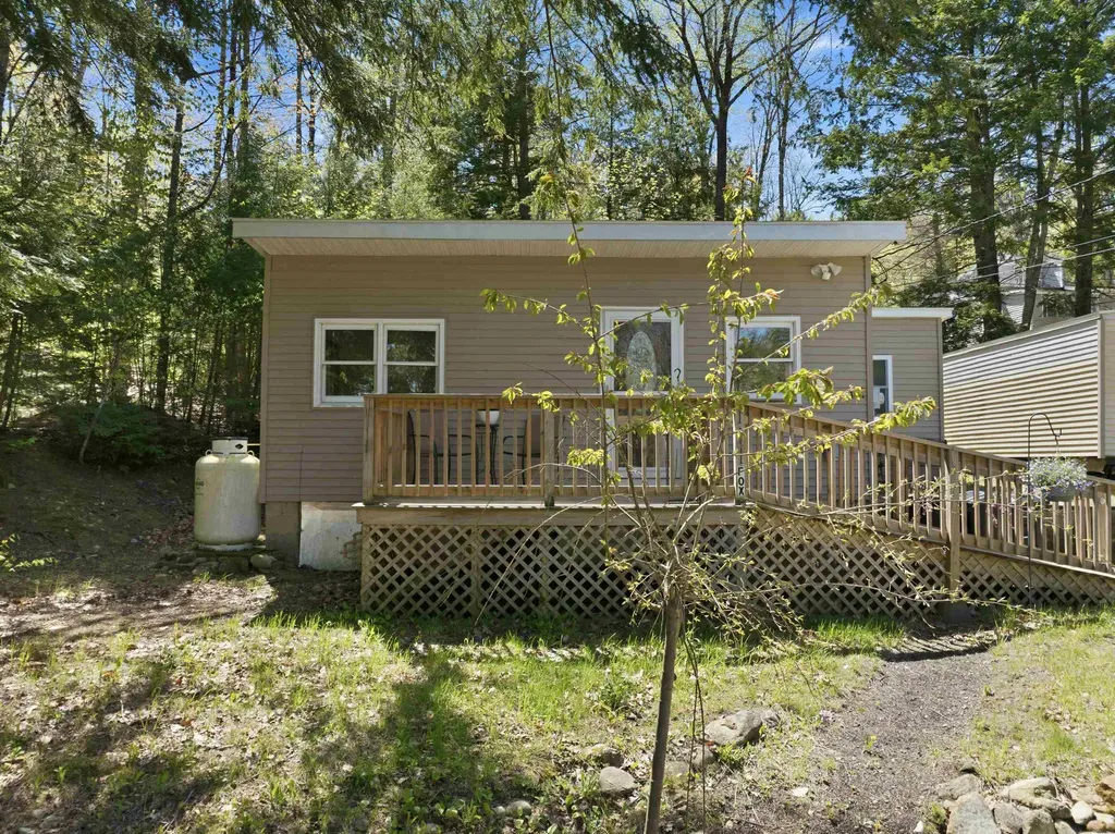 111 Fox Drive Gilmanton NH 03237