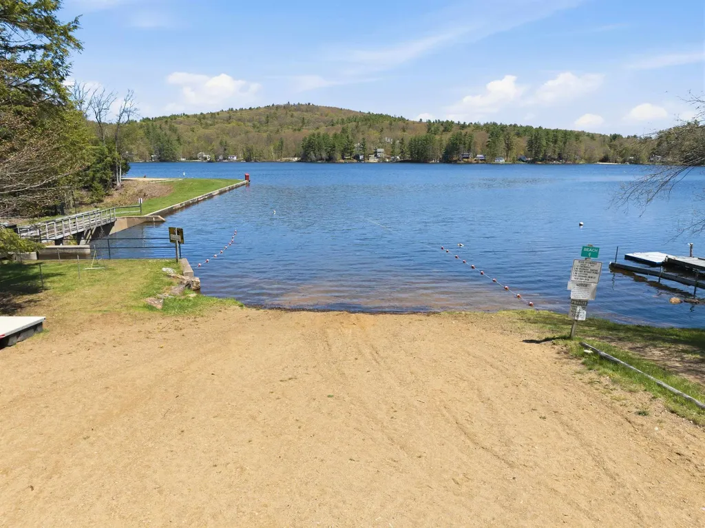 111 Fox Drive Gilmanton NH 03237