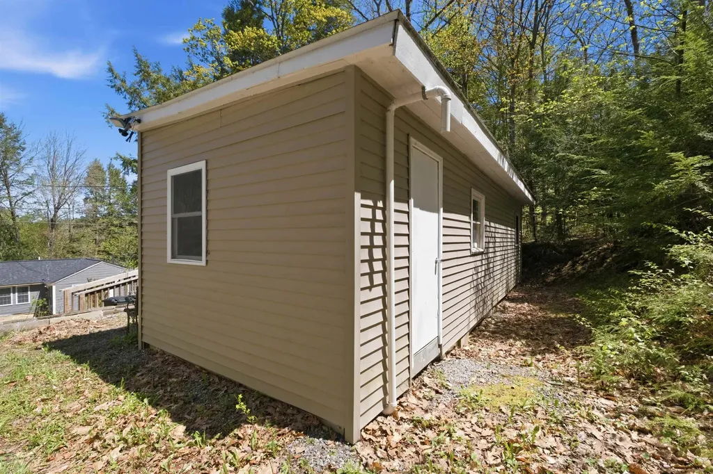 111 Fox Drive Gilmanton NH 03237