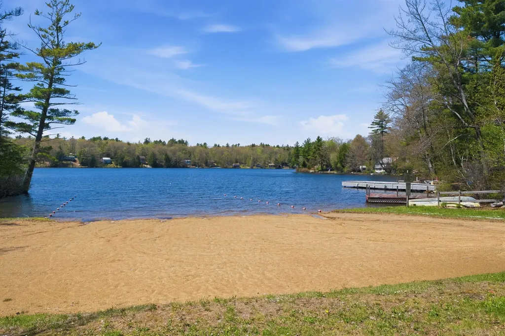111 Fox Drive Gilmanton NH 03237