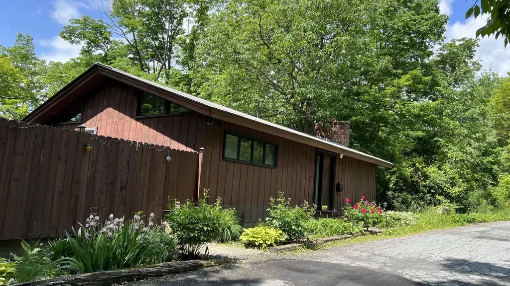 37 Highland Avenue St. Johnsbury VT 05819