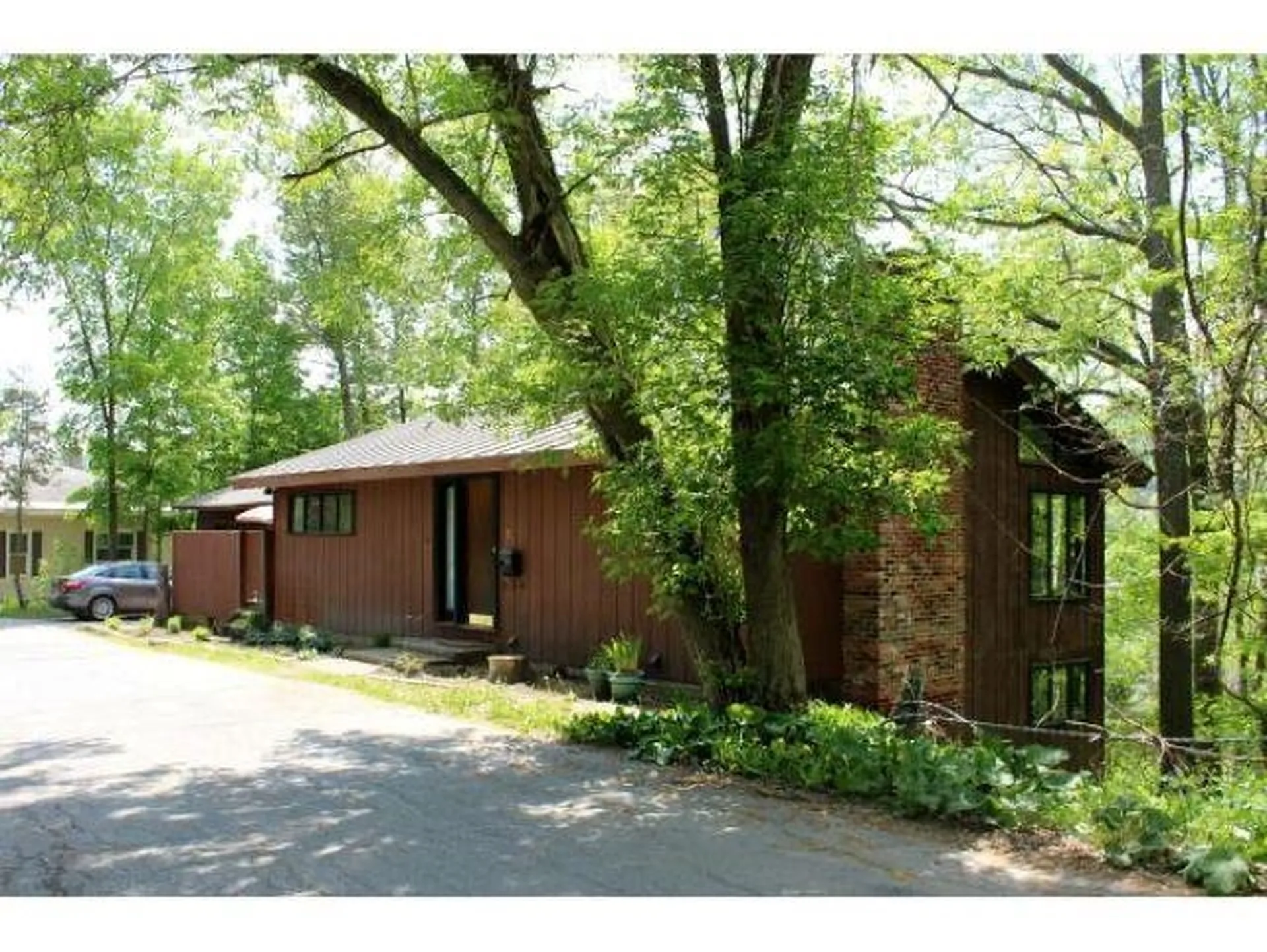37 Highland Avenue St. Johnsbury VT 05819