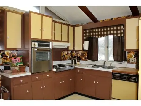 37 Highland Avenue St. Johnsbury VT 05819