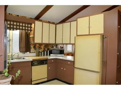 37 Highland Avenue St. Johnsbury VT 05819