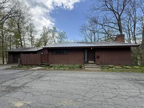 37 Highland Avenue St. Johnsbury VT 05819