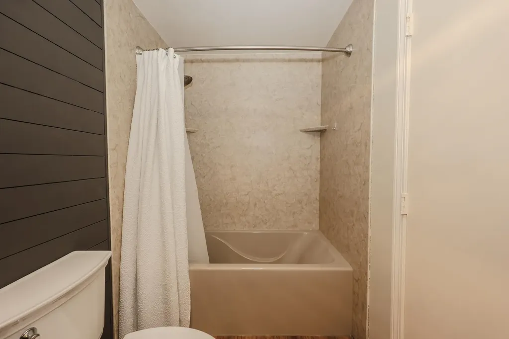 125 Indian Rock Road Merrimack NH 03054