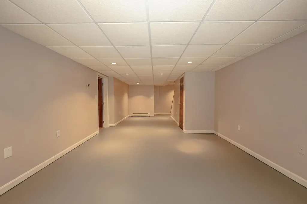 125 Indian Rock Road Merrimack NH 03054