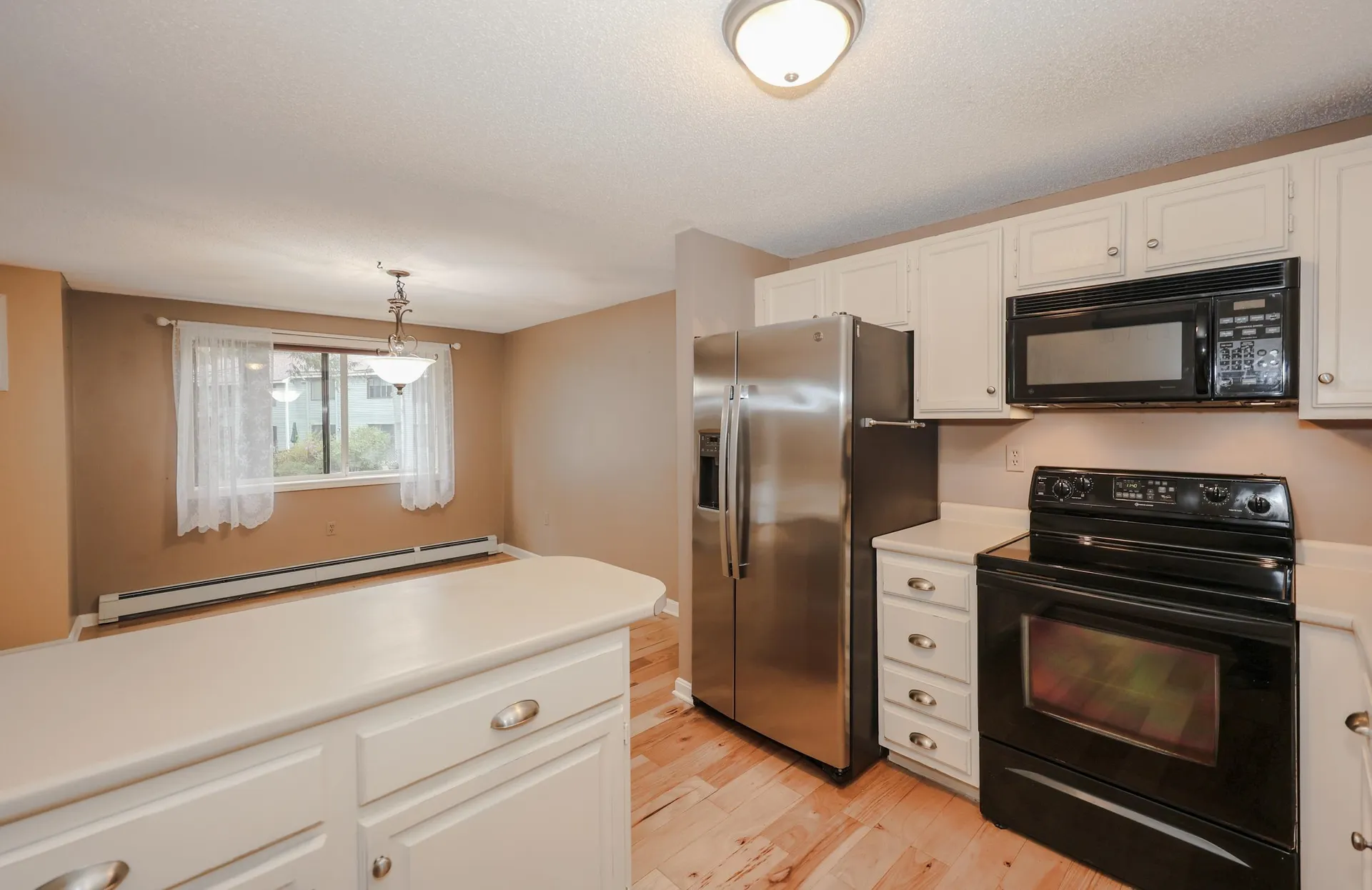 125 Indian Rock Road Merrimack NH 03054