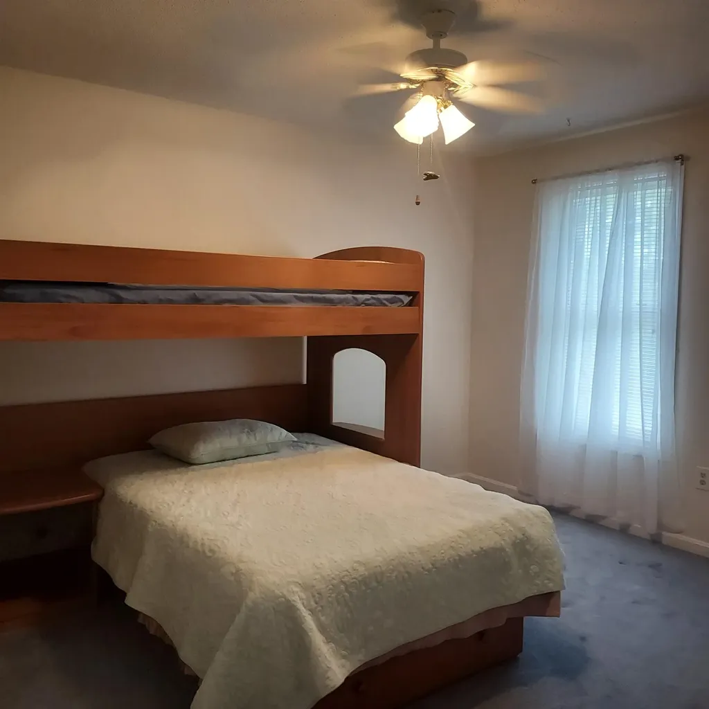 66 Preston Street Hillsborough NH 03244