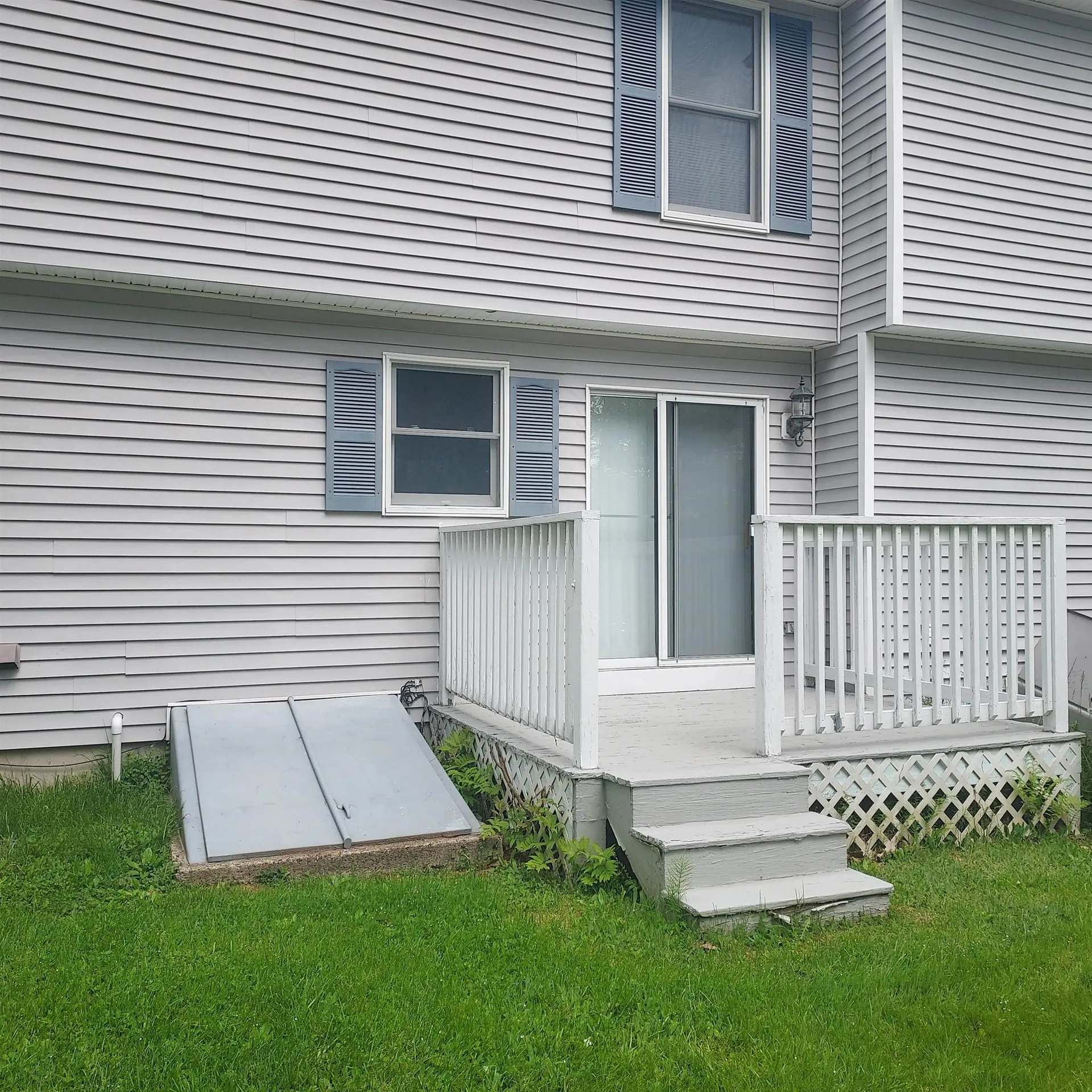 66 Preston Street Hillsborough NH 03244