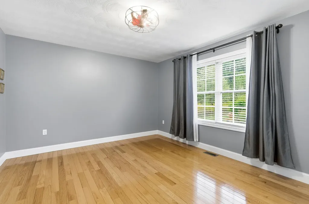 76 Christian Farm Drive New Boston NH 03070