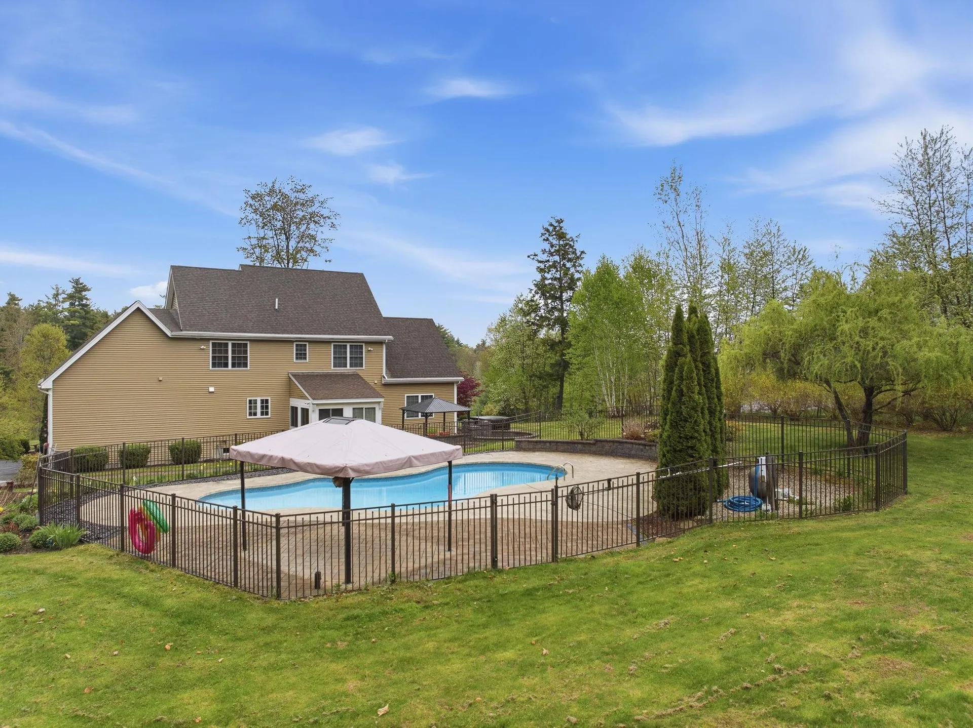 76 Christian Farm Drive New Boston NH 03070