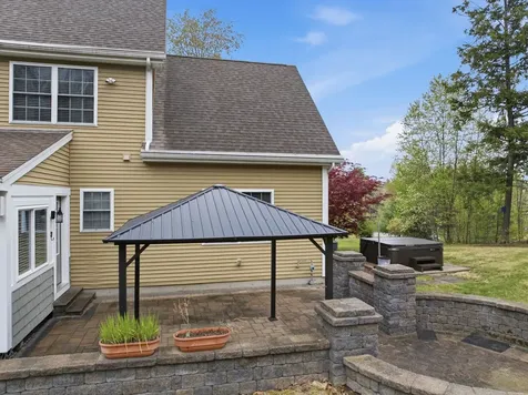 76 Christian Farm Drive New Boston NH 03070