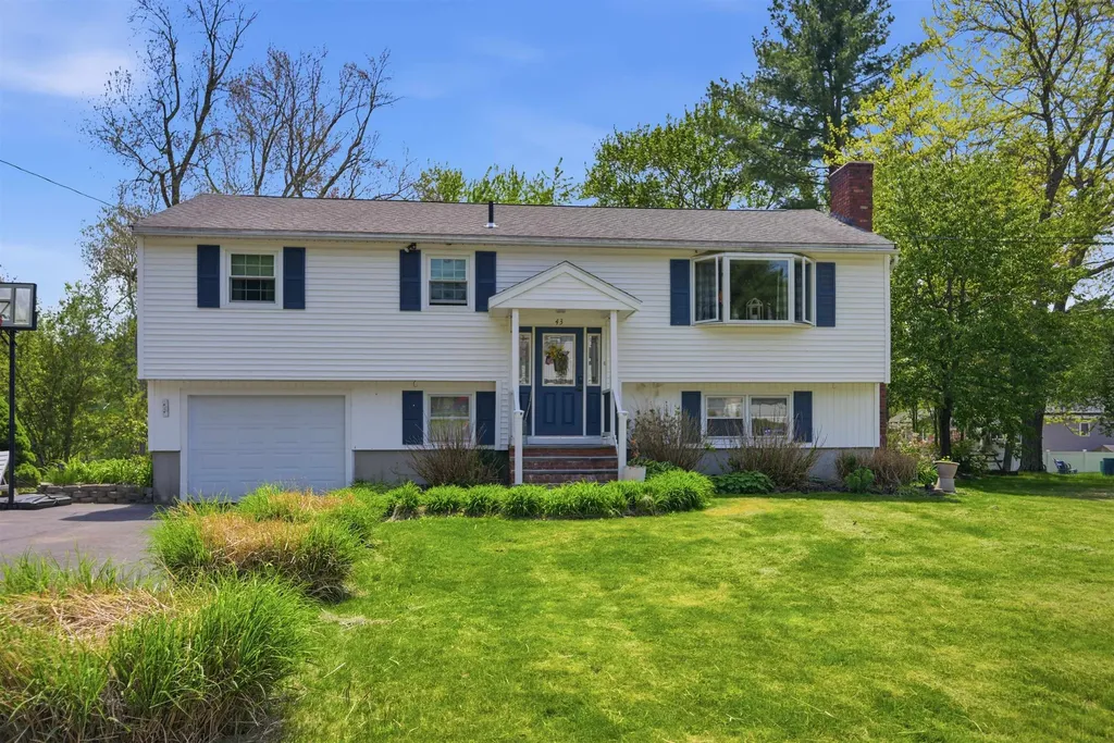 43 Matthias Street Salem NH 03079