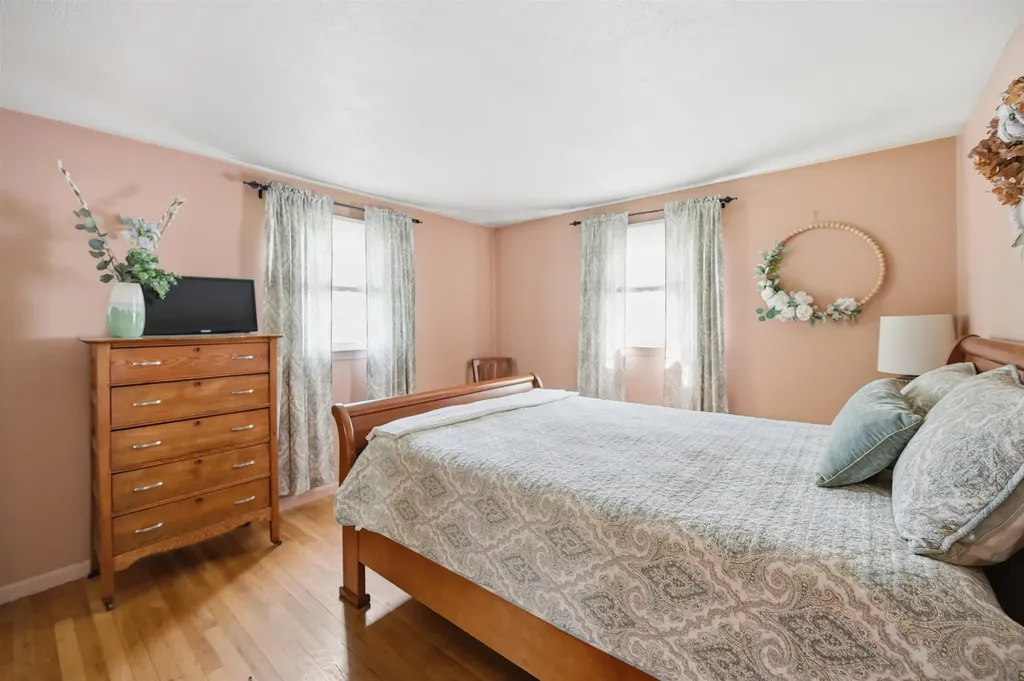 43 Matthias Street Salem NH 03079