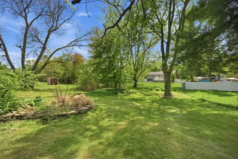 43 Matthias Street Salem NH 03079