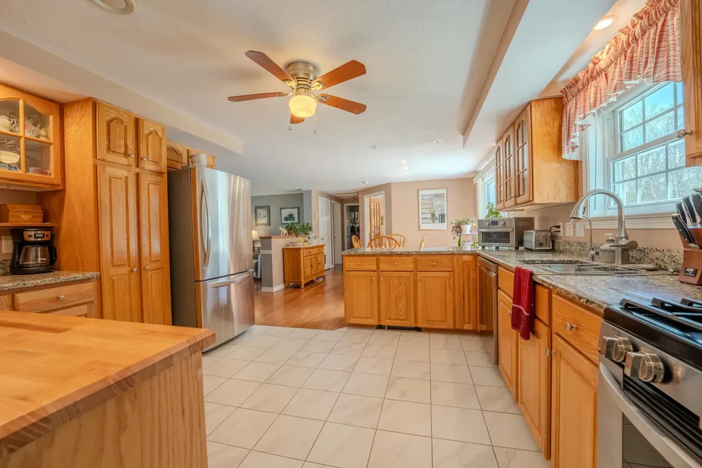 25 Sargent Street Woodstock NH 03262