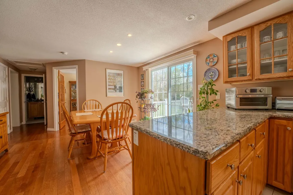 25 Sargent Street Woodstock NH 03262