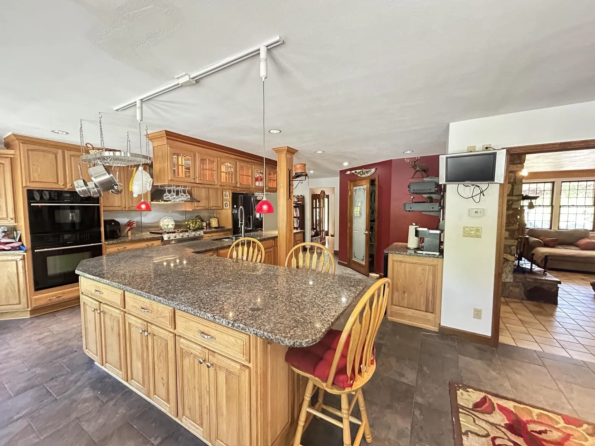 9 Oak Ridge Road Kensington NH 03833