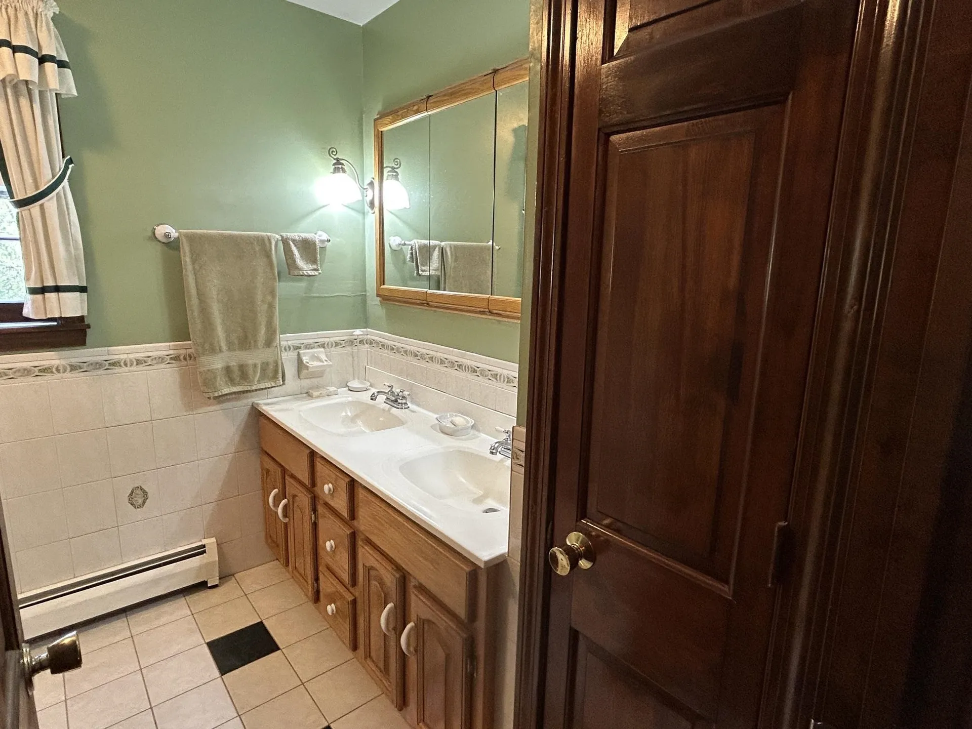 9 Oak Ridge Road Kensington NH 03833