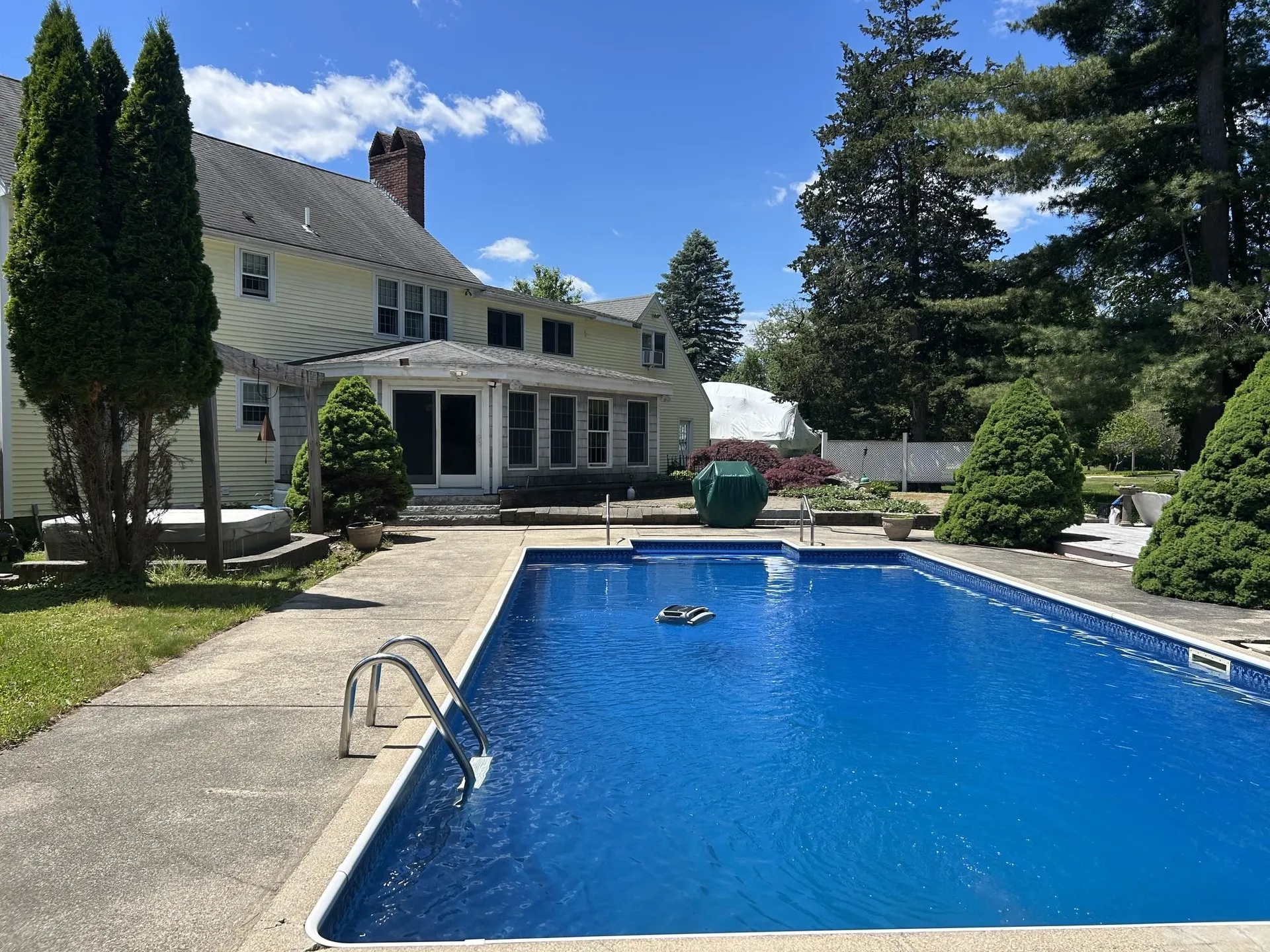 9 Oak Ridge Road Kensington NH 03833