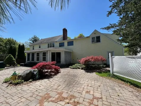 9 Oak Ridge Road Kensington NH 03833