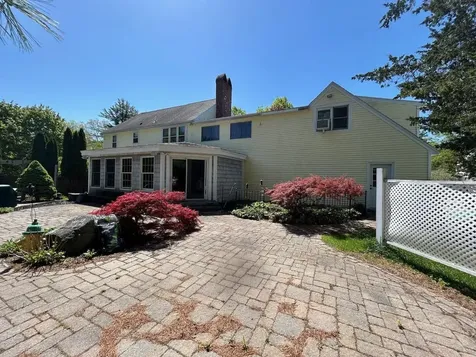 9 Oak Ridge Road Kensington NH 03833