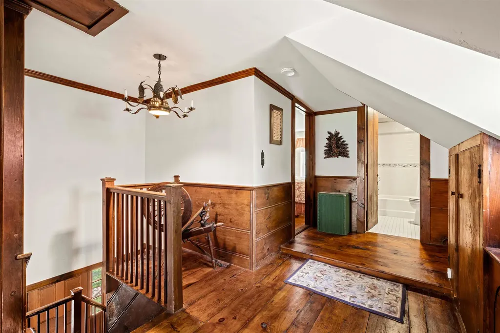 29 Averill Road Brookline NH 03033