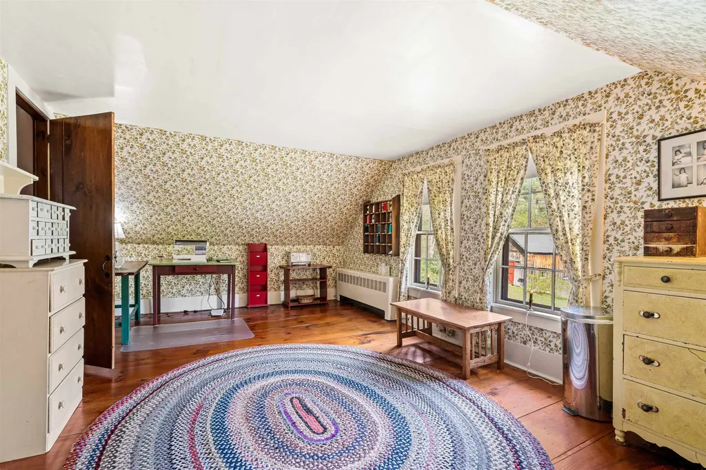 29 Averill Road Brookline NH 03033