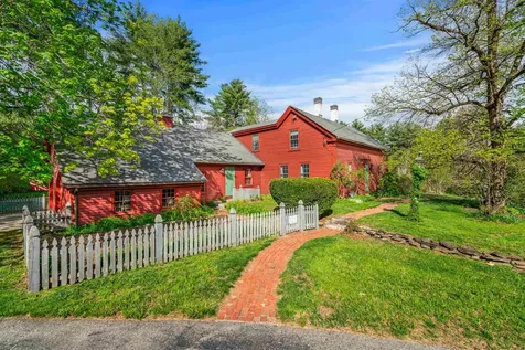 29 Averill Road Brookline NH 03033