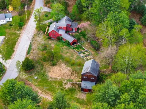 29 Averill Road Brookline NH 03033