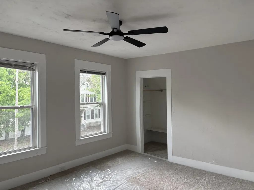 78 Pennacook Street Manchester NH 03104