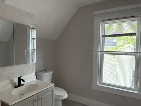 78 Pennacook Street Manchester NH 03104