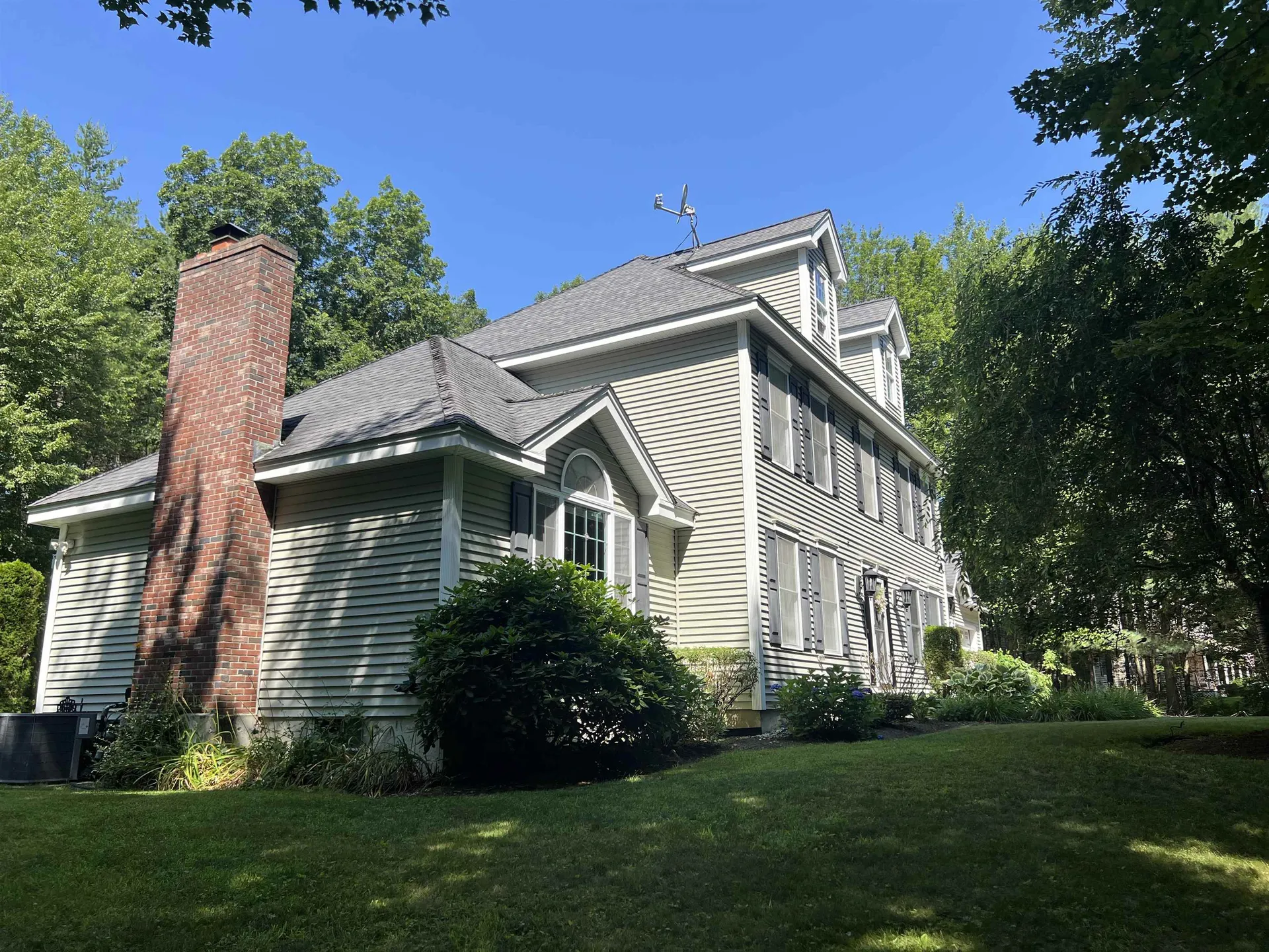 4 Felicia Drive Newton NH 03858