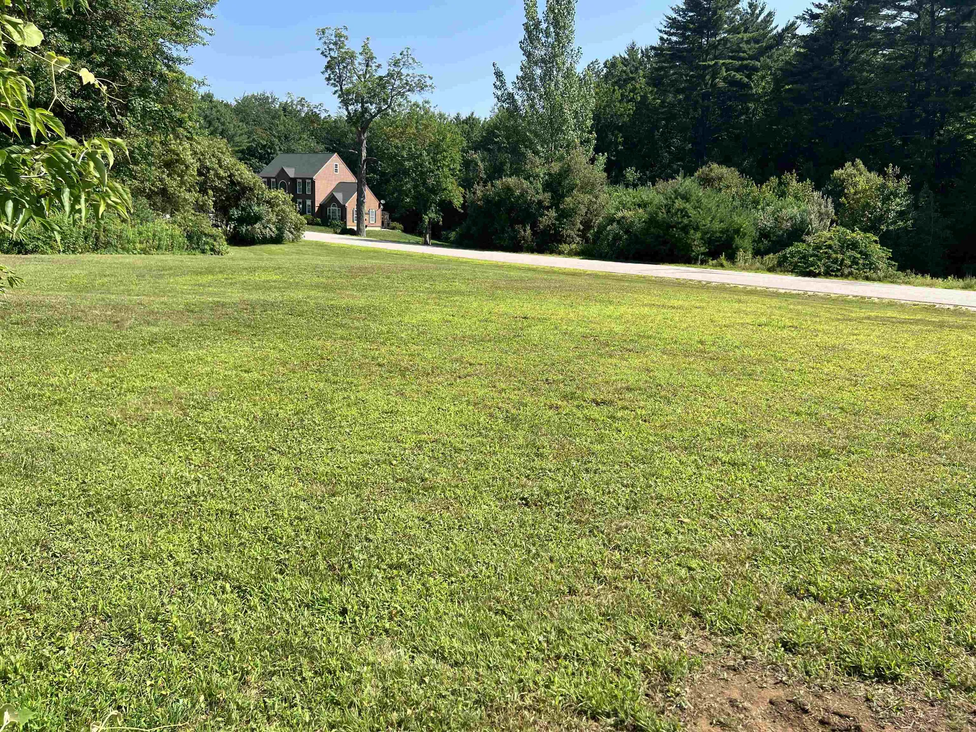 4 Felicia Drive Newton NH 03858