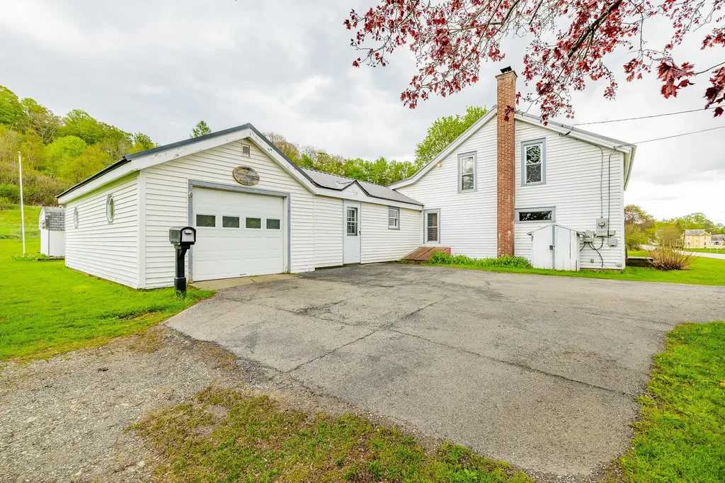 1384 Route 153 Rupert VT 05776