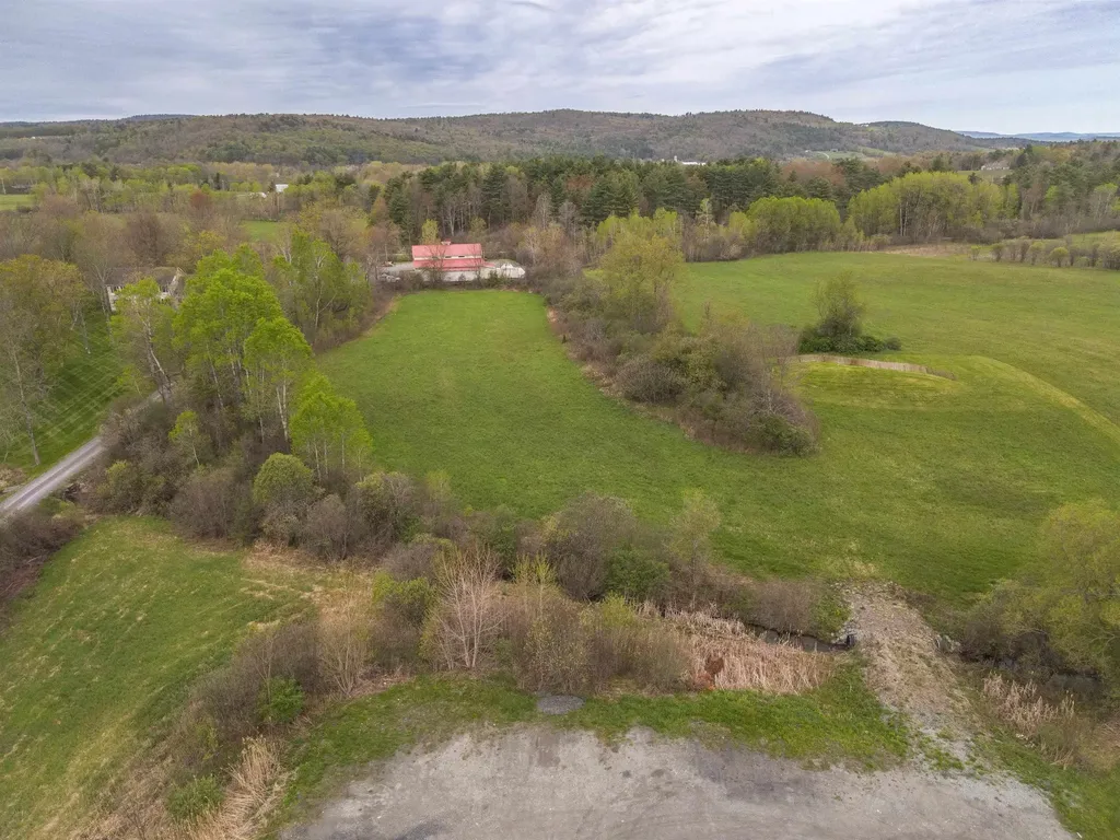 1075 Vt Route 30 North Poultney VT 05764