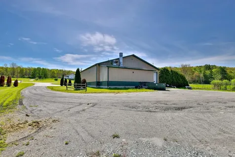 1075 Vt Route 30 North Poultney VT 05764